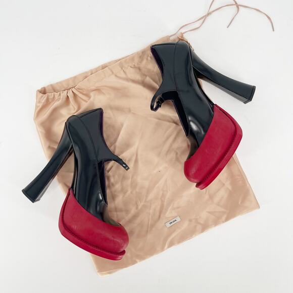 Iconic Runway 2012 Prada Black & Red Rubber Cap Toe Mary Jane Heel size IT 40 - Picture 1 of 14
